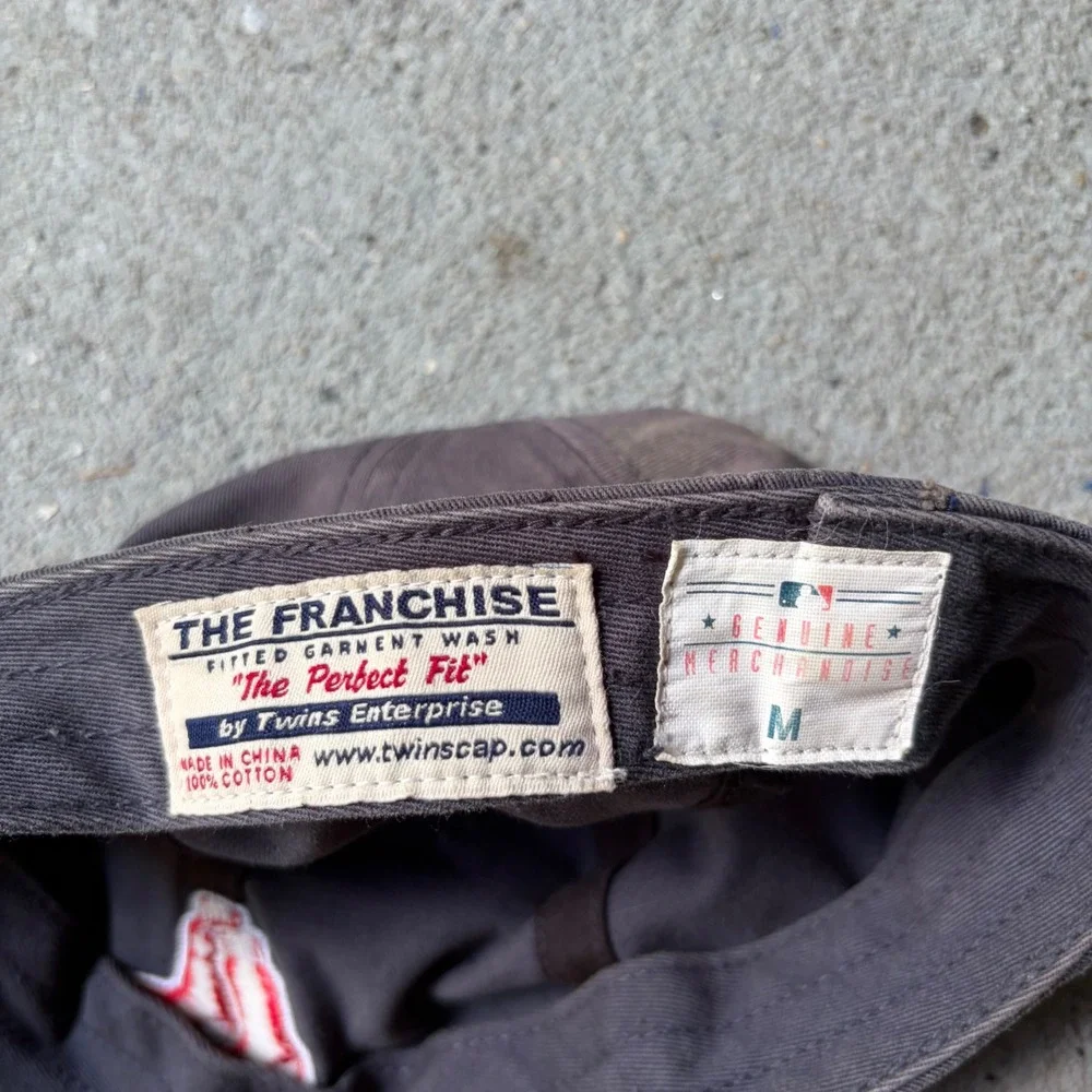Twins Enterprise Boston Red Sox The Franchise Fitted Hat Faded Charcoal Mens M